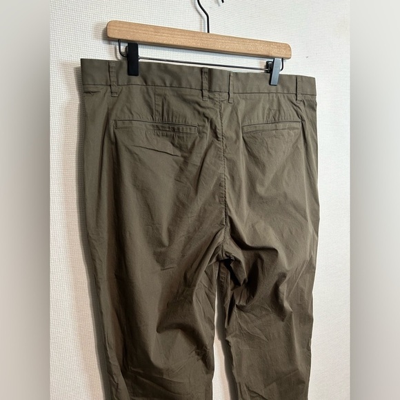 Men’s Everlane green trouser pants - Picture 4 of 7